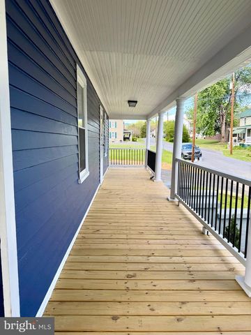 619 BRANCH ST, Strasburg, VA 22657