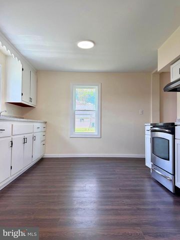 619 BRANCH ST, Strasburg, VA 22657