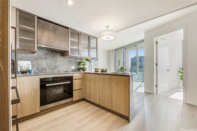 1000 Auahi Street 3106, Honolulu, HI 96814