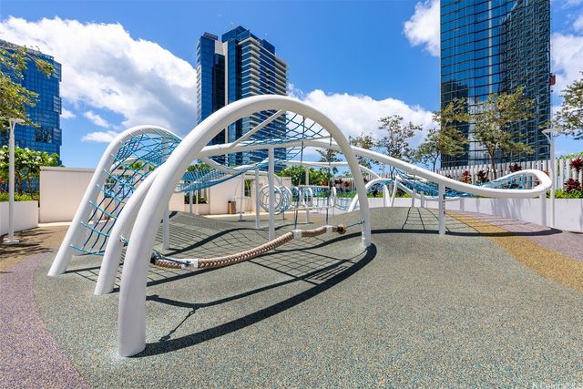 1000 Auahi Street 3106, Honolulu, HI 96814