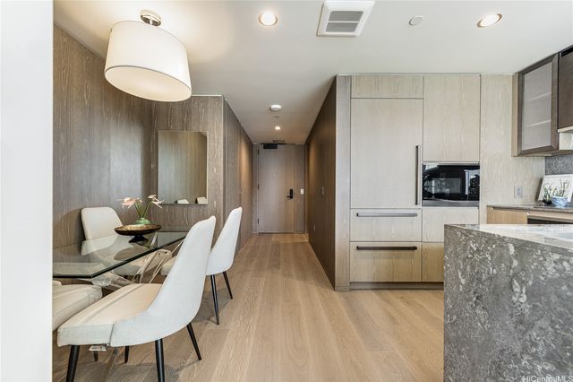 1000 Auahi Street 3106, Honolulu, HI 96814