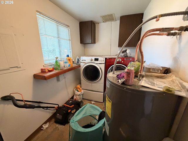 21123 Se MORRISON St, Gresham, OR 97030