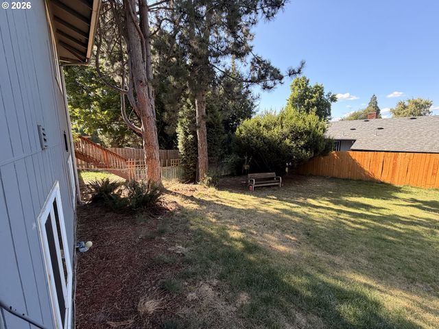 21123 Se MORRISON St, Gresham, OR 97030