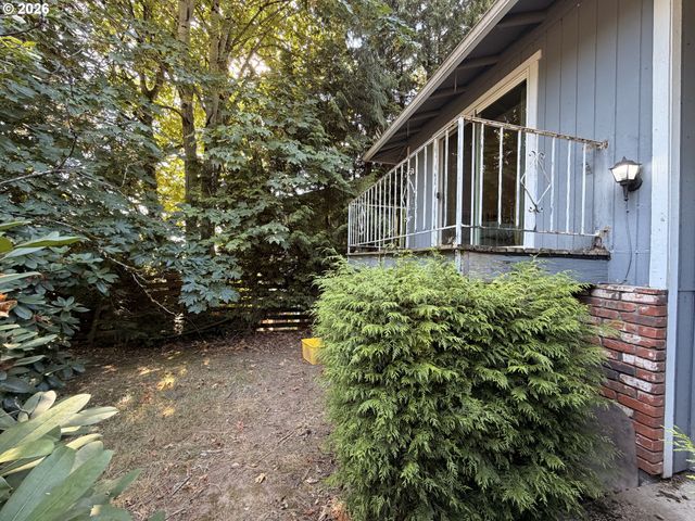 21123 Se MORRISON St, Gresham, OR 97030