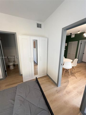 1320 Drexel Ave 302, Miami Beach, FL 33139