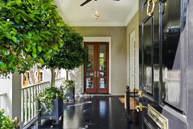 140 Queen Street, Charleston, SC 29401