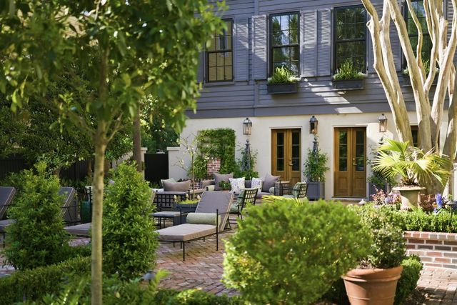 140 Queen Street, Charleston, SC 29401