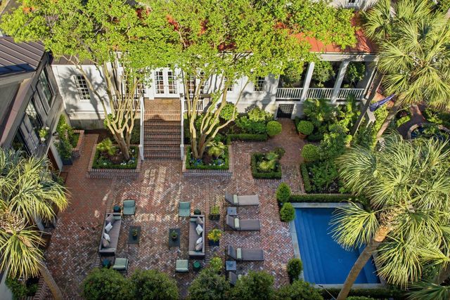 140 Queen Street, Charleston, SC 29401