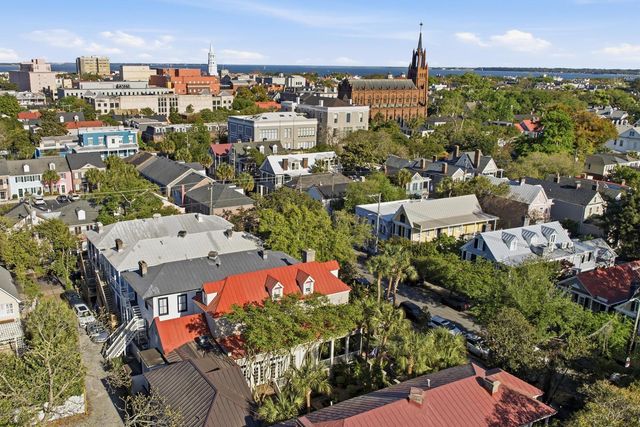 140 Queen Street, Charleston, SC 29401