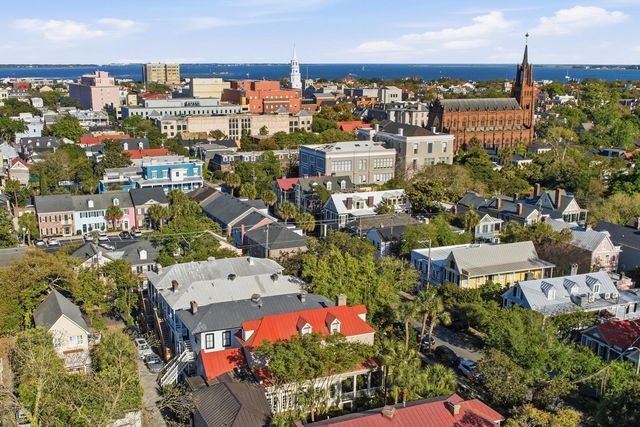 140 Queen Street, Charleston, SC 29401