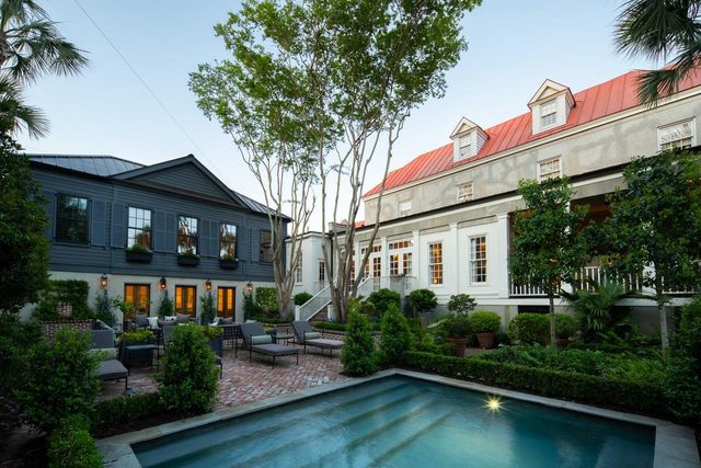 140 Queen Street, Charleston, SC 29401
