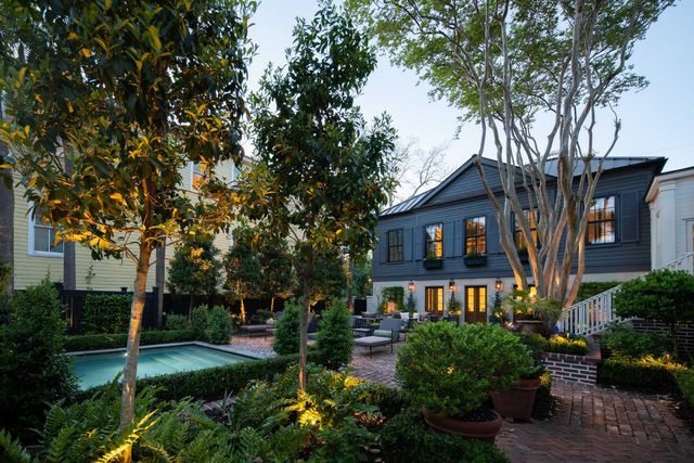 140 Queen Street, Charleston, SC 29401
