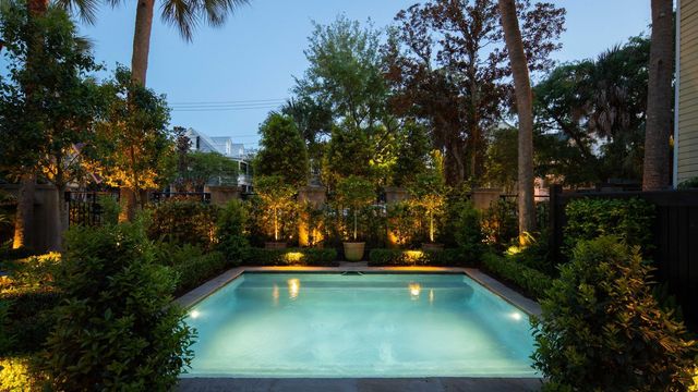 140 Queen Street, Charleston, SC 29401