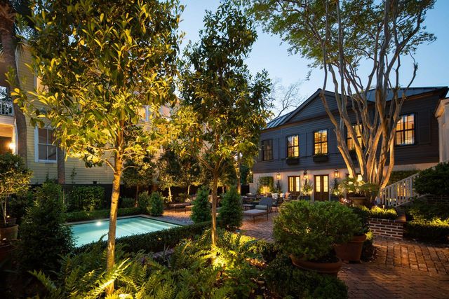 140 Queen Street, Charleston, SC 29401