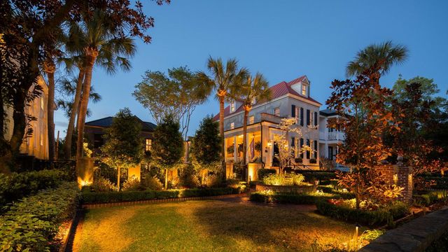 140 Queen Street, Charleston, SC 29401