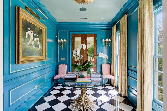 140 Queen Street, Charleston, SC 29401