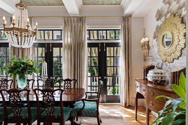 140 Queen Street, Charleston, SC 29401