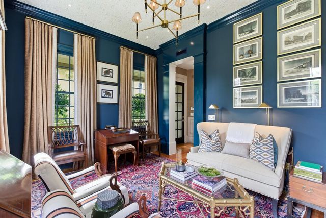 140 Queen Street, Charleston, SC 29401
