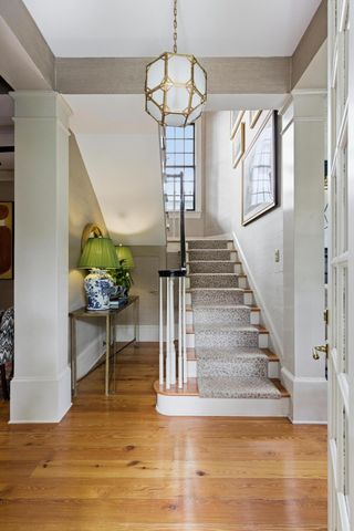 140 Queen Street, Charleston, SC 29401