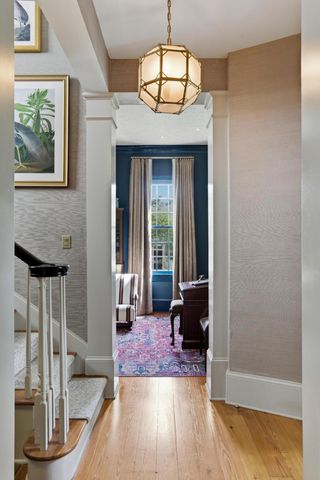 140 Queen Street, Charleston, SC 29401