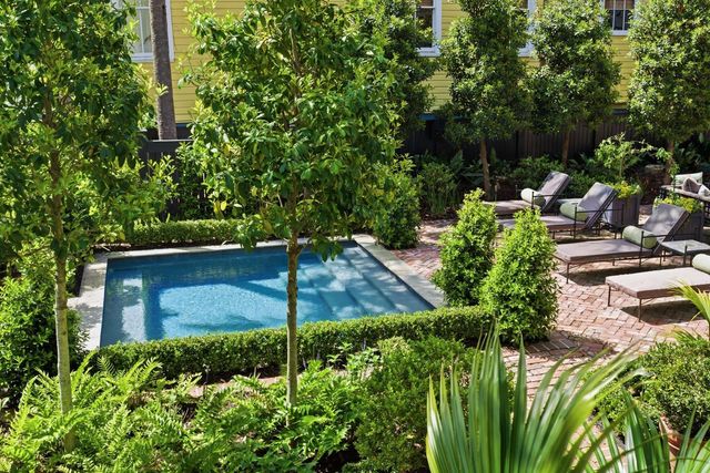 140 Queen Street, Charleston, SC 29401