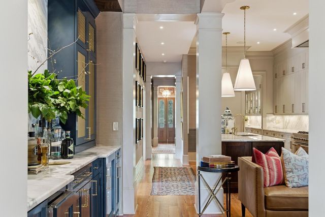 140 Queen Street, Charleston, SC 29401