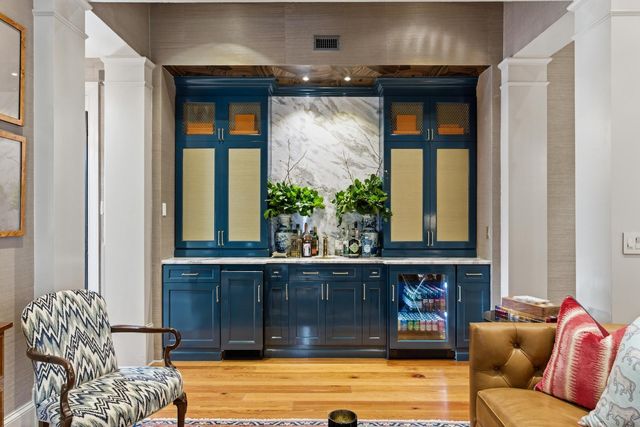 140 Queen Street, Charleston, SC 29401