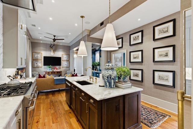 140 Queen Street, Charleston, SC 29401