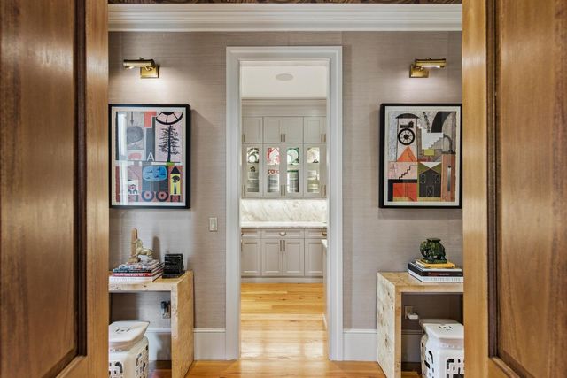 140 Queen Street, Charleston, SC 29401