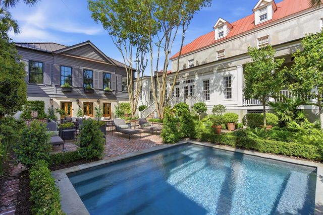 140 Queen Street, Charleston, SC 29401