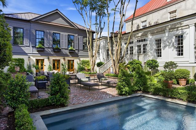 140 Queen Street, Charleston, SC 29401