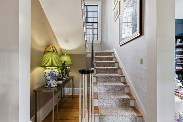 140 Queen Street, Charleston, SC 29401