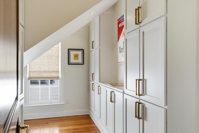 140 Queen Street, Charleston, SC 29401
