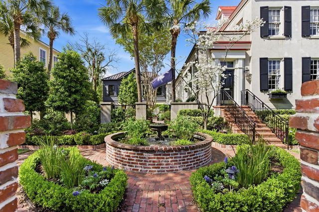 140 Queen Street, Charleston, SC 29401