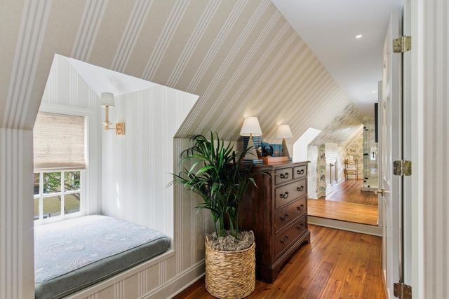 140 Queen Street, Charleston, SC 29401