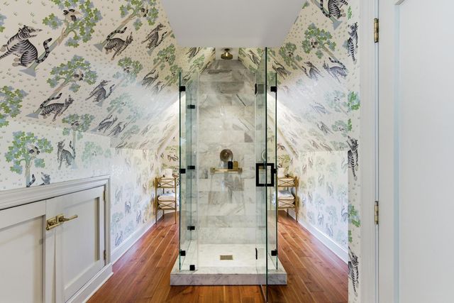140 Queen Street, Charleston, SC 29401