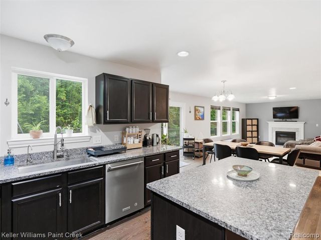 8879 Indigo Lane, Ypsilanti, MI 48197