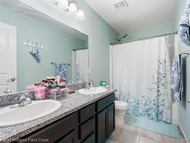 8879 Indigo Lane, Ypsilanti, MI 48197