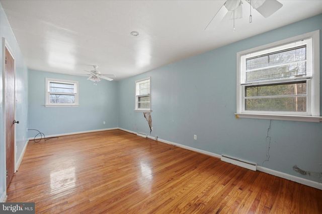 129 LOCKSLEY RD, Glen Mills, PA 19342