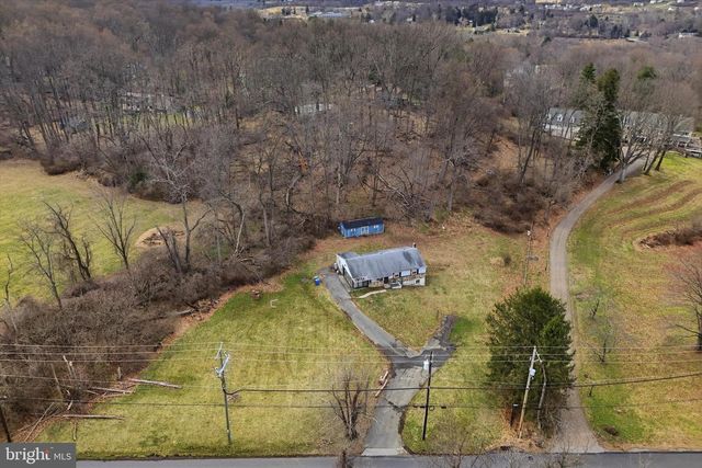 129 LOCKSLEY RD, Glen Mills, PA 19342