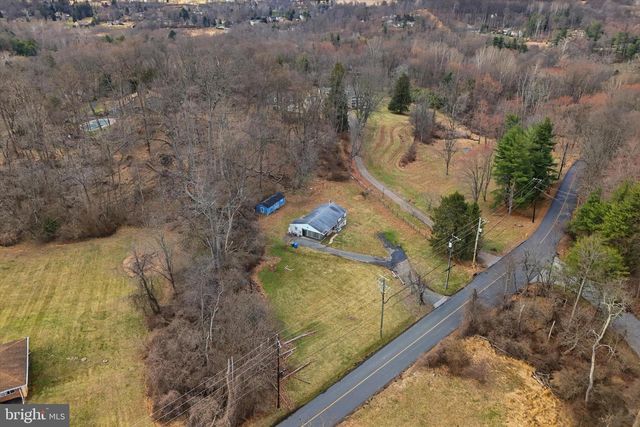 129 LOCKSLEY RD, Glen Mills, PA 19342