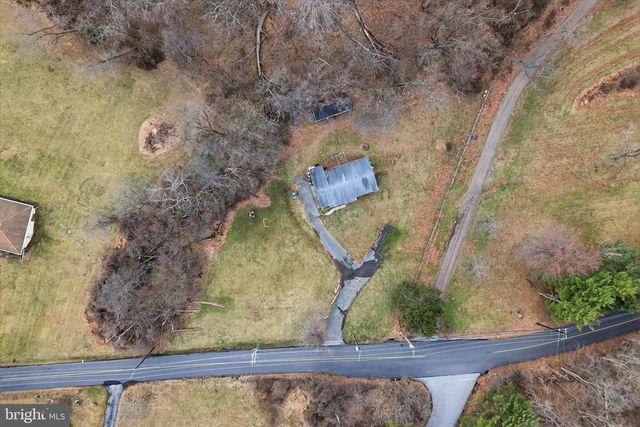 129 LOCKSLEY RD, Glen Mills, PA 19342