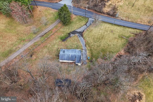 129 LOCKSLEY RD, Glen Mills, PA 19342