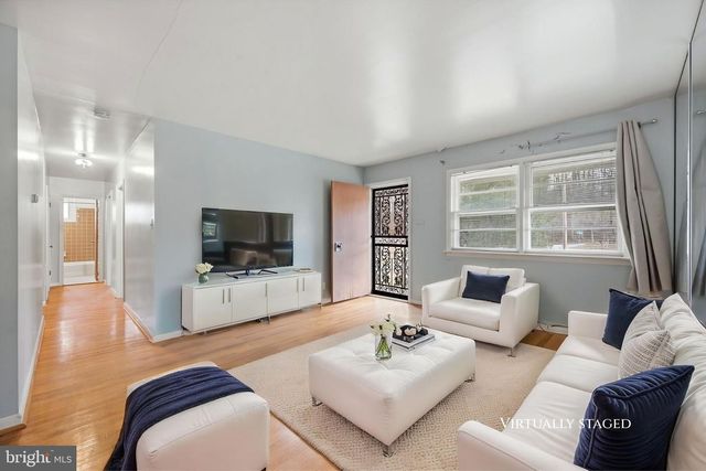 129 LOCKSLEY RD, Glen Mills, PA 19342