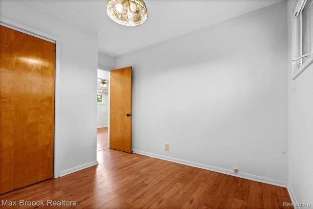 1330 N Oak Street, Rochester, MI 48307