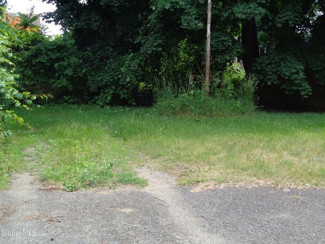 1214 5th Avenue, Schenectady, NY 12303