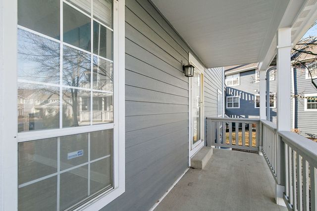 537 W Parkside Drive, Palatine, IL 60067