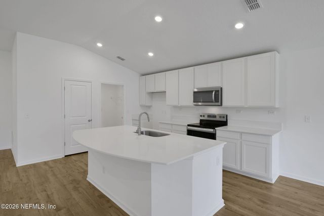 3512 BELSTEAD Way, Orange Park, FL 32073