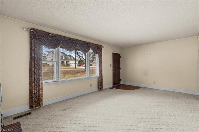 4136 Arden Street, Clemmons, NC 27012