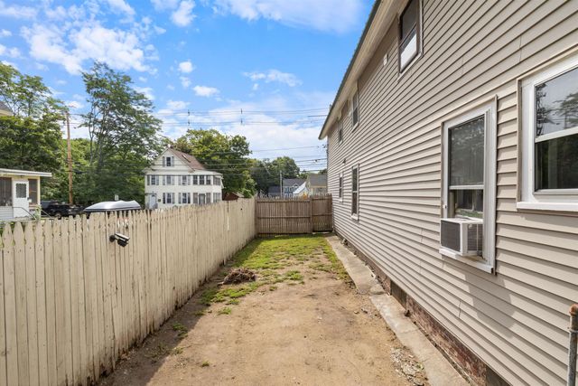 394 Portland Street, Rochester, NH 03867